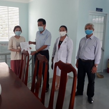 trao quyet dinh hoan thanh cach ly theo qui dinh tai tram y te xa my loc